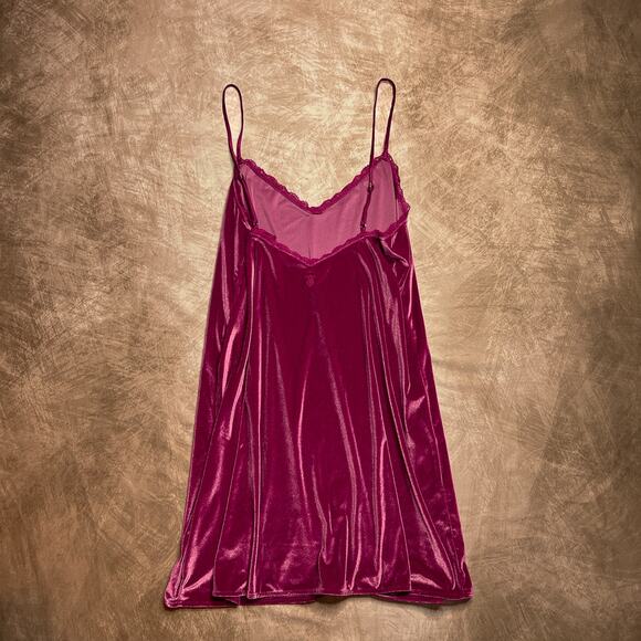 Victoria's Secret Velvet V Neck Slip Velour Magenta Pink Women's S Lingerie Lace - Picture 2 of 8
